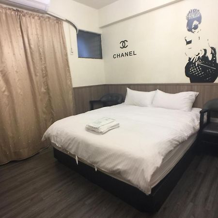 Love Feng Jia Apartment Hotel Taichung Exterior foto